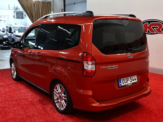Ford Tourneo Courier vaihtoauto
