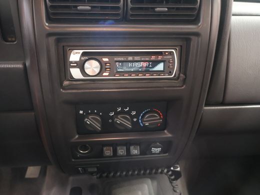 Jeep Cherokee vaihtoauto