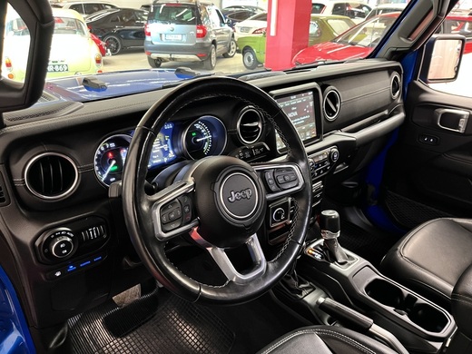 Jeep Wrangler vaihtoauto