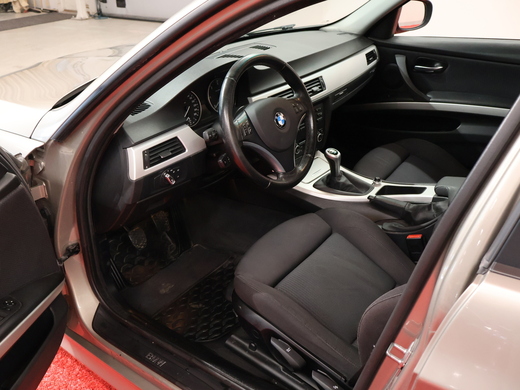BMW 318 vaihtoauto