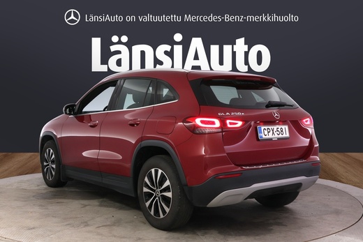 Mercedes-Benz GLA vaihtoauto