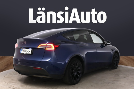 Tesla Model Y vaihtoauto