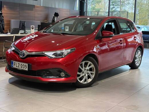 Toyota Auris vaihtoauto