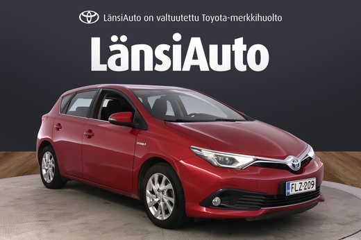 Toyota Auris vaihtoauto