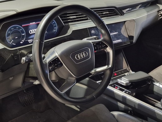Audi e-tron vaihtoauto