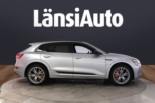 Audi e-tron vaihtoauto