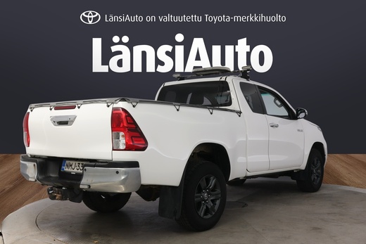 Toyota Hilux vaihtoauto