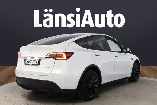 Tesla Model Y vaihtoauto