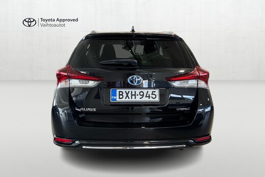 Toyota Auris vaihtoauto