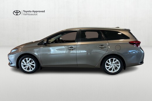 Toyota Auris vaihtoauto