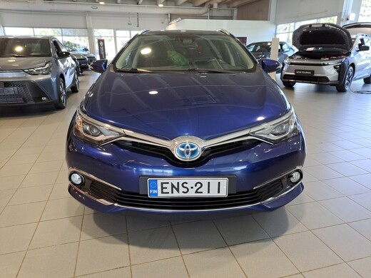 Toyota Auris vaihtoauto