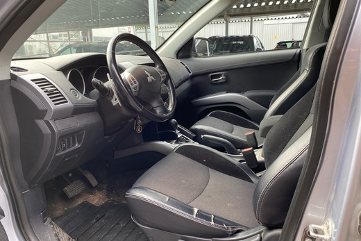 Mitsubishi Outlander vaihtoauto