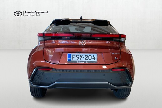 Toyota C-HR vaihtoauto