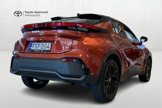 Toyota C-HR vaihtoauto