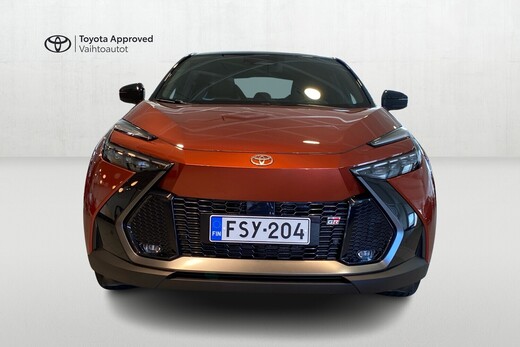 Toyota C-HR vaihtoauto