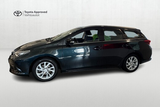Toyota Auris vaihtoauto