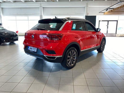 Volkswagen T-Roc vaihtoauto