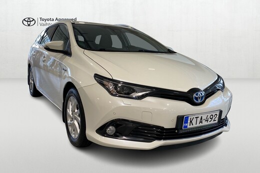 Toyota Auris vaihtoauto