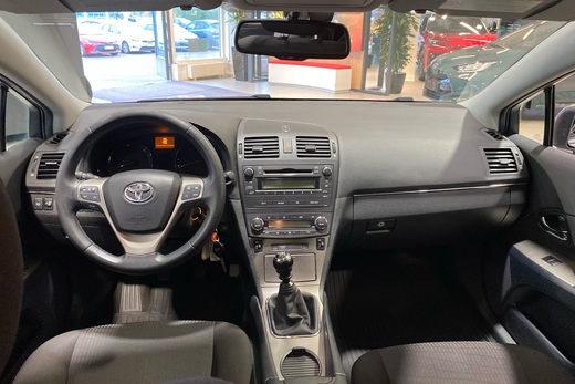 Toyota Avensis vaihtoauto