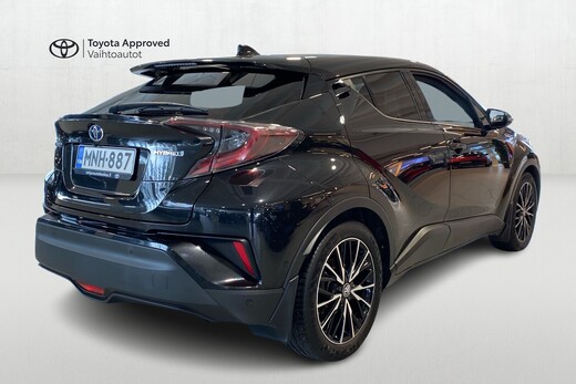 Toyota C-HR vaihtoauto