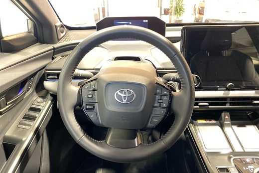 Toyota bZ4X vaihtoauto