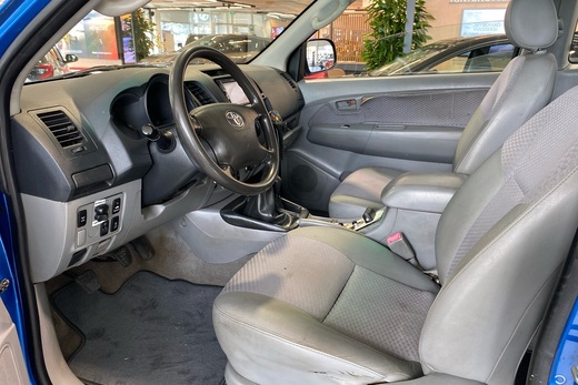 Toyota Hilux vaihtoauto