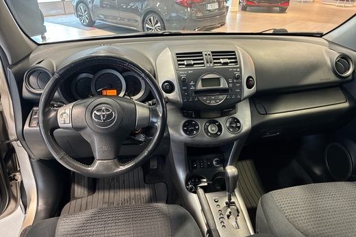 Toyota RAV4 vaihtoauto