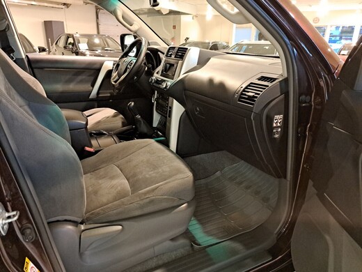 Toyota Land Cruiser vaihtoauto