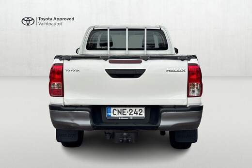 Toyota Hilux vaihtoauto