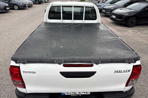 Toyota Hilux vaihtoauto