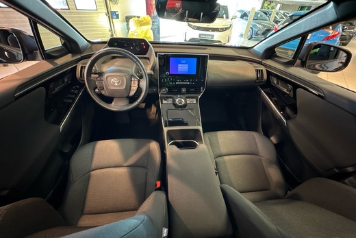 Toyota bZ4X vaihtoauto