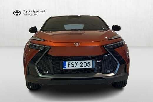 Toyota C-HR vaihtoauto