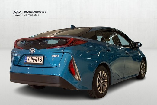 Toyota Prius Plug-in vaihtoauto