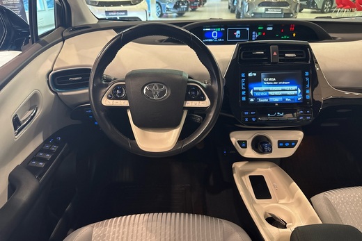 Toyota Prius Plug-in vaihtoauto
