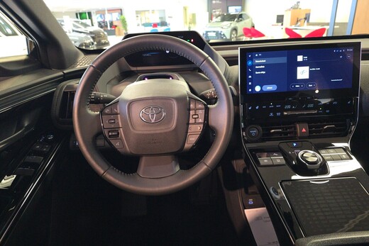 Toyota bZ4X vaihtoauto