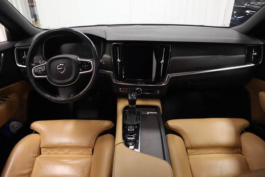 Volvo V90 Cross Country vaihtoauto