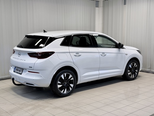 Opel Grandland vaihtoauto