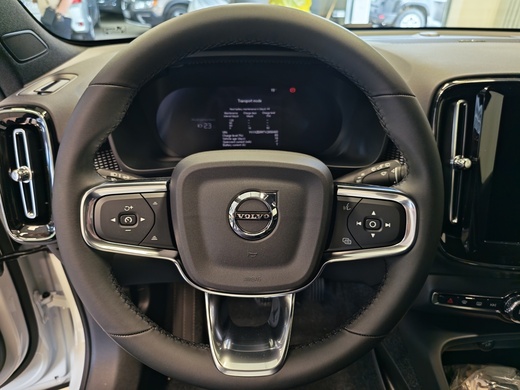 Volvo EX40 vaihtoauto