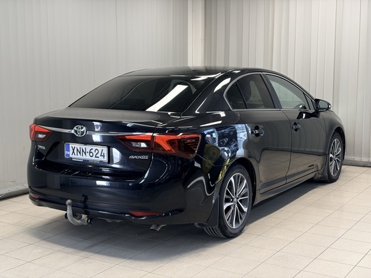 Toyota Avensis vaihtoauto