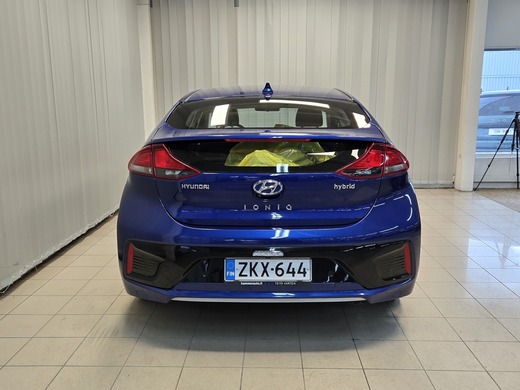 Hyundai IONIQ hybrid vaihtoauto