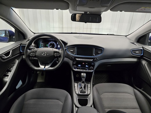 Hyundai IONIQ hybrid vaihtoauto