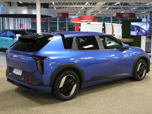 Kia EV4 vaihtoauto