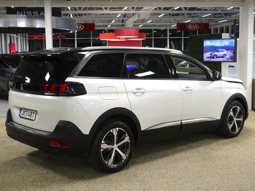 Peugeot 5008 vaihtoauto