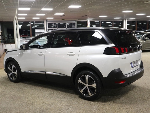 Peugeot 5008 vaihtoauto