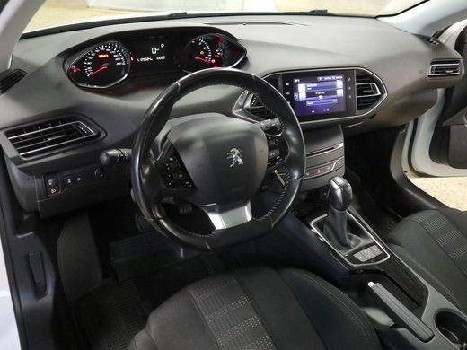 Peugeot 308 vaihtoauto