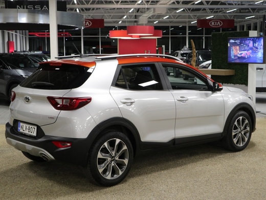 Kia Stonic vaihtoauto