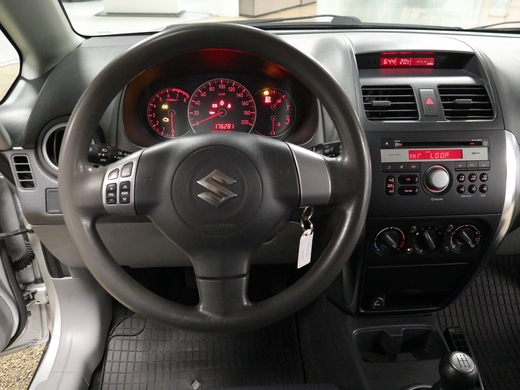 Suzuki SX4 vaihtoauto
