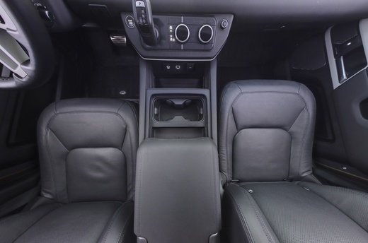 Land Rover Defender vaihtoauto