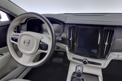 Volvo V90 Cross Country vaihtoauto