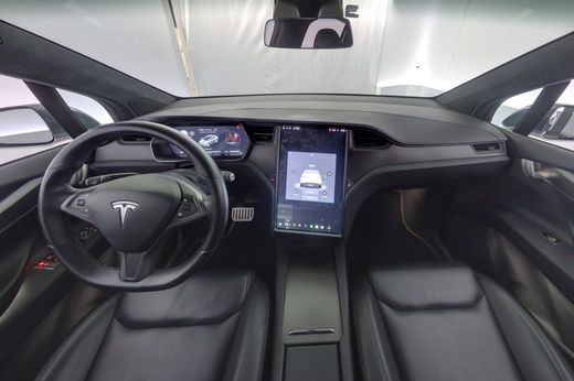 Tesla Model X vaihtoauto